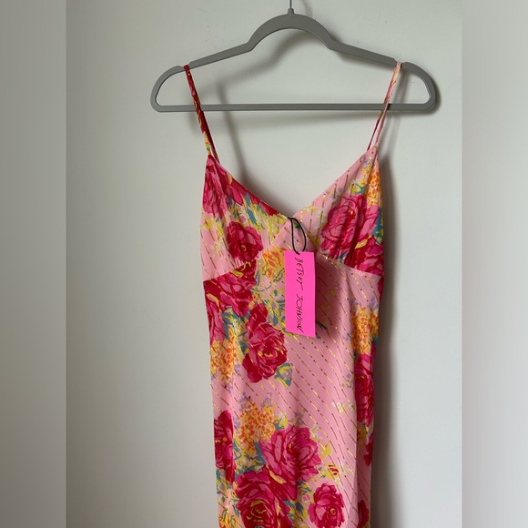 Betsy Johnson Almond Blossom Flowy Maxi Dress - Picture 2 of 8